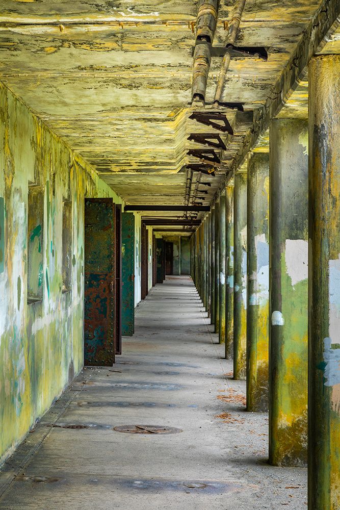 USA, Washington State, Port Townsend, Fort Worden State Park. Corridor of old gun battery.